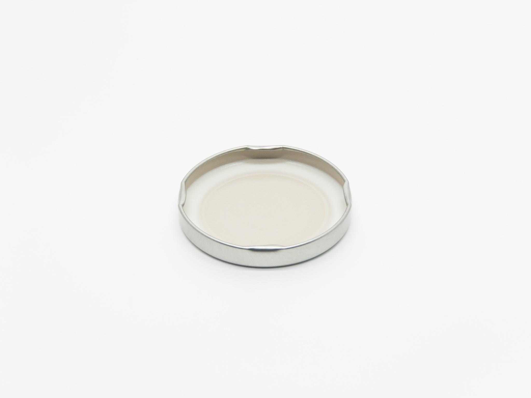 63RTB 63mm Reg Twist Off w/o Step w Button Silver B