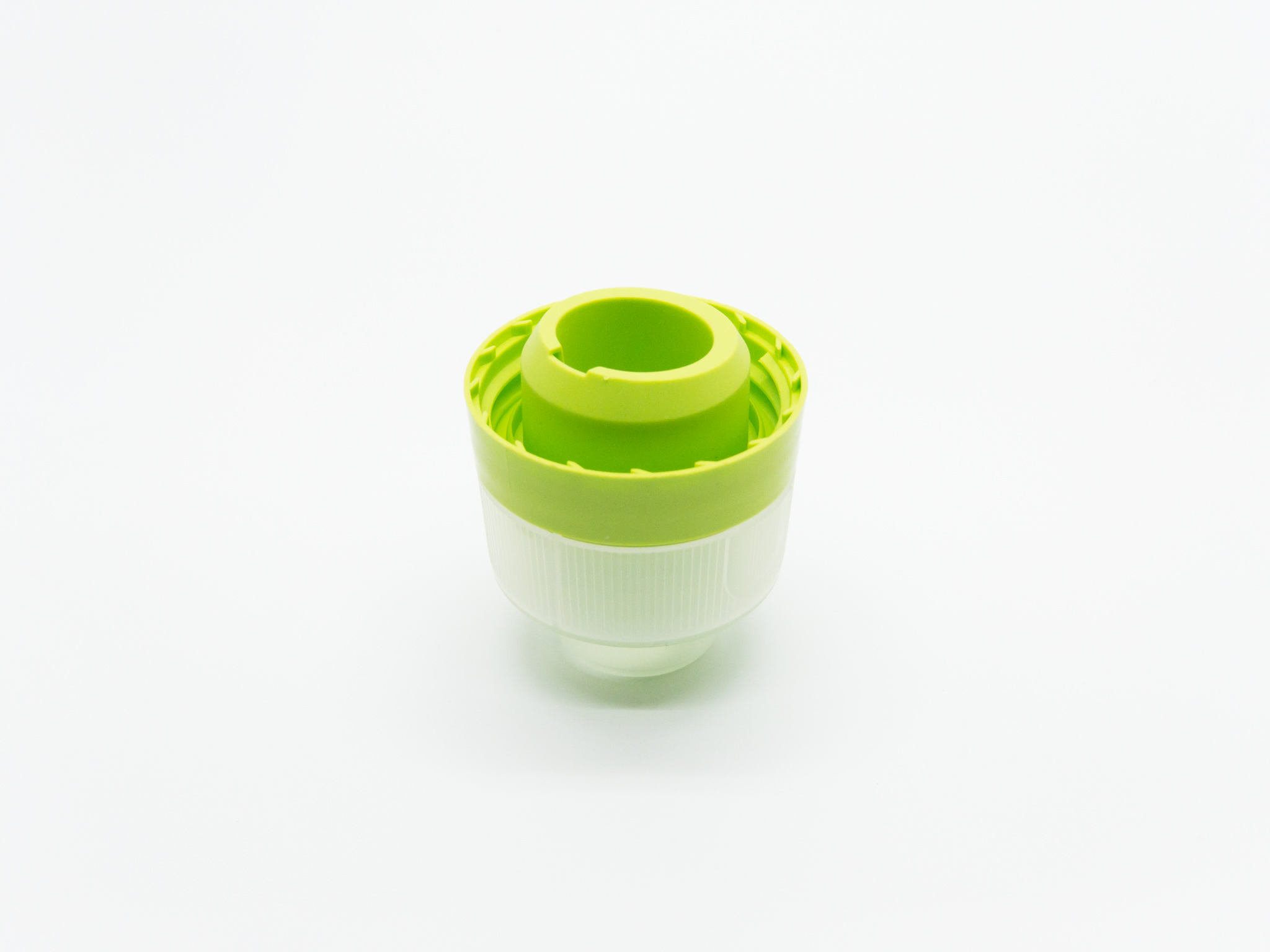 4230 42mm 2 Piece Measuring Cap Child Resistant w Pourer Menshen